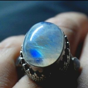 Vintage Rainbow Moonstone 925 Solid Silver Ring